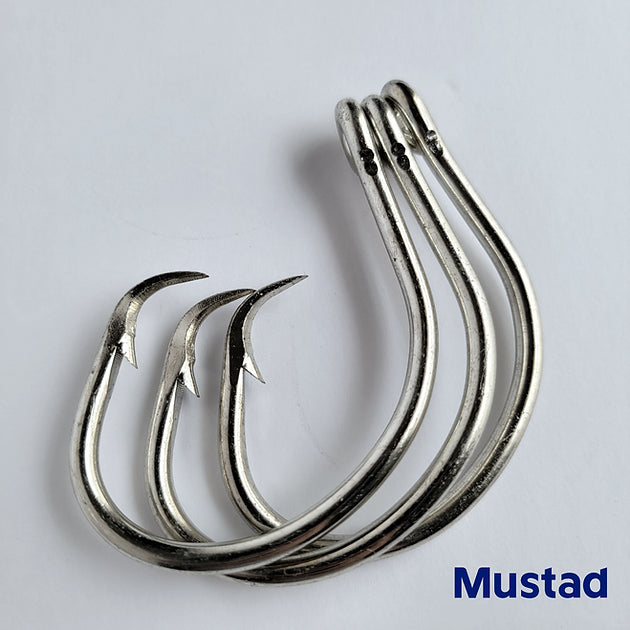 Mustad Snelled Central Draught Hooks, Straight, Ringed, Bronze, Box of 10  Packs